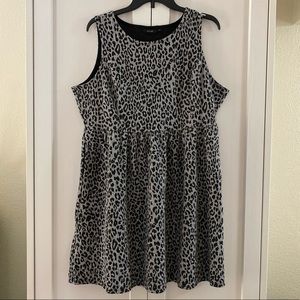GUC Apt 9 Animal Print Dress w/ Pockets Sz XL